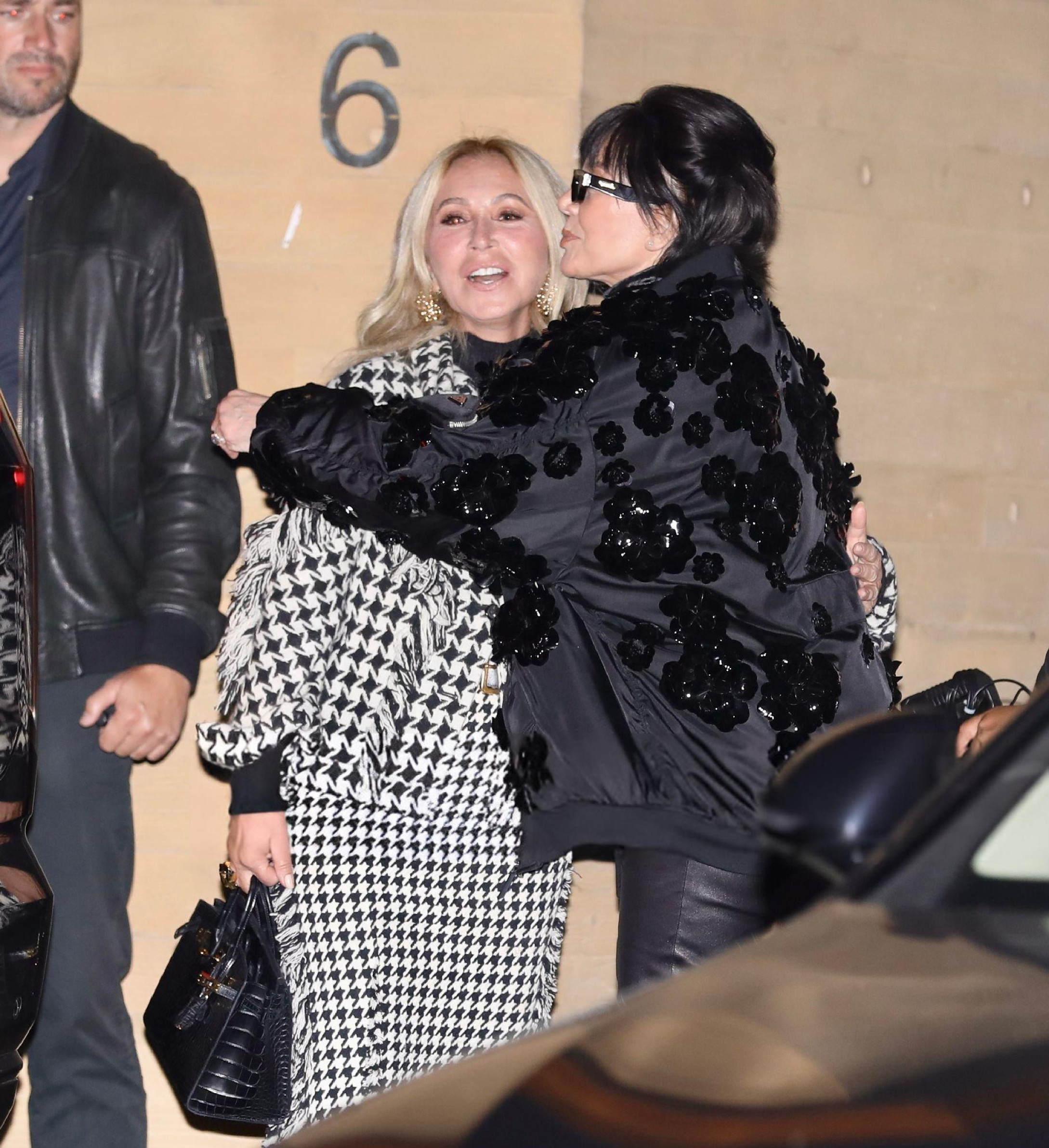 Access_Kardashian_3.jpg