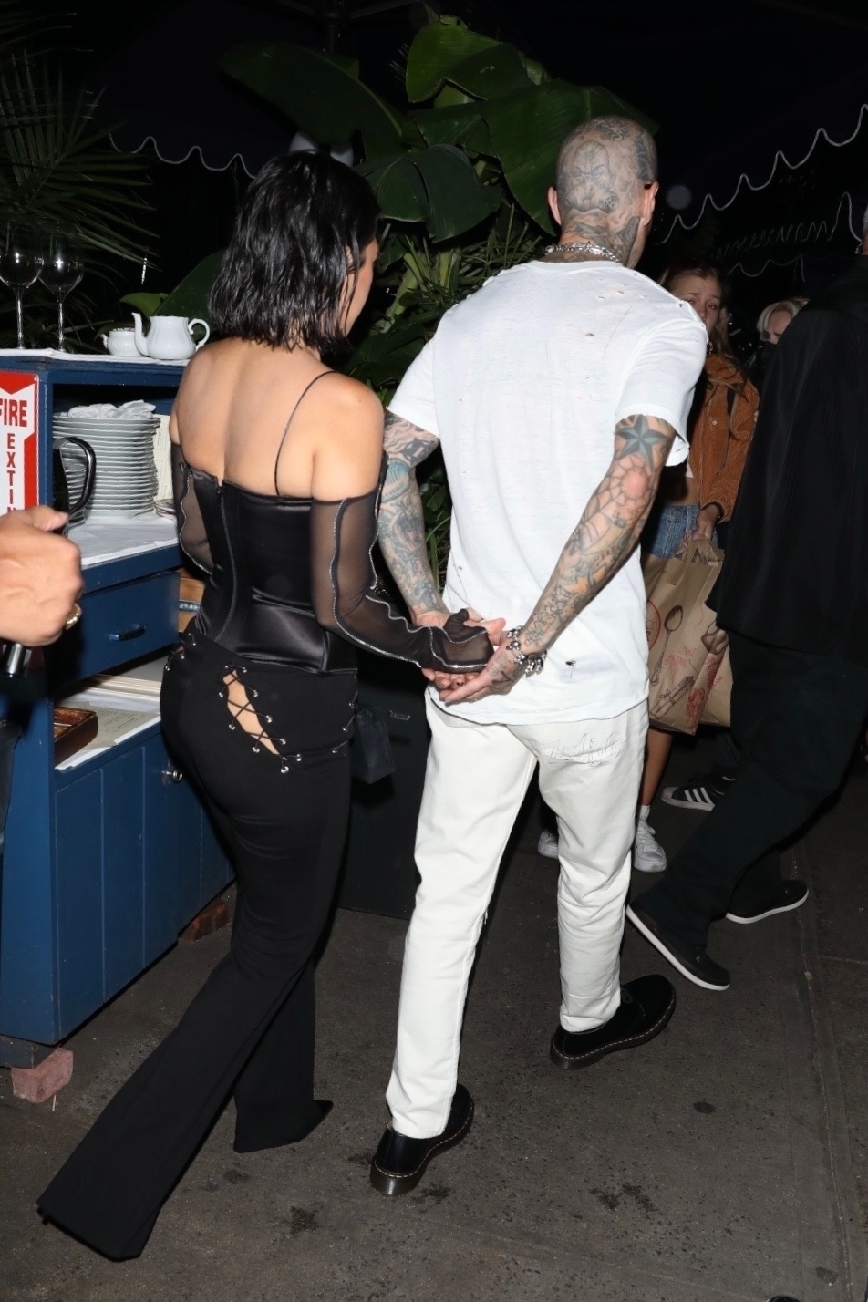 Access_Kardashian_8.jpg