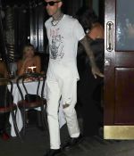 Access_Kardashian_7.jpg