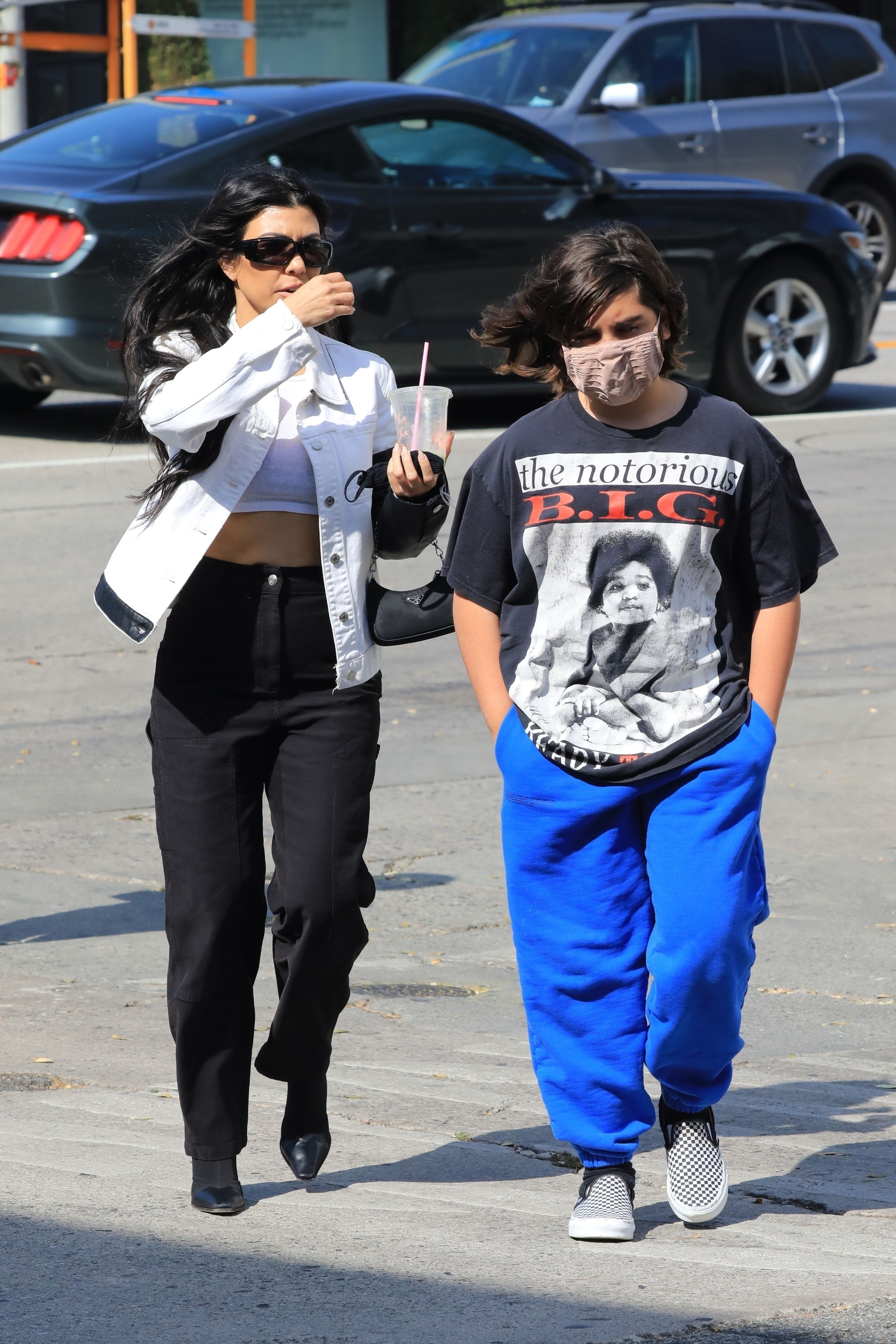 Access_Kardashian_120.jpg