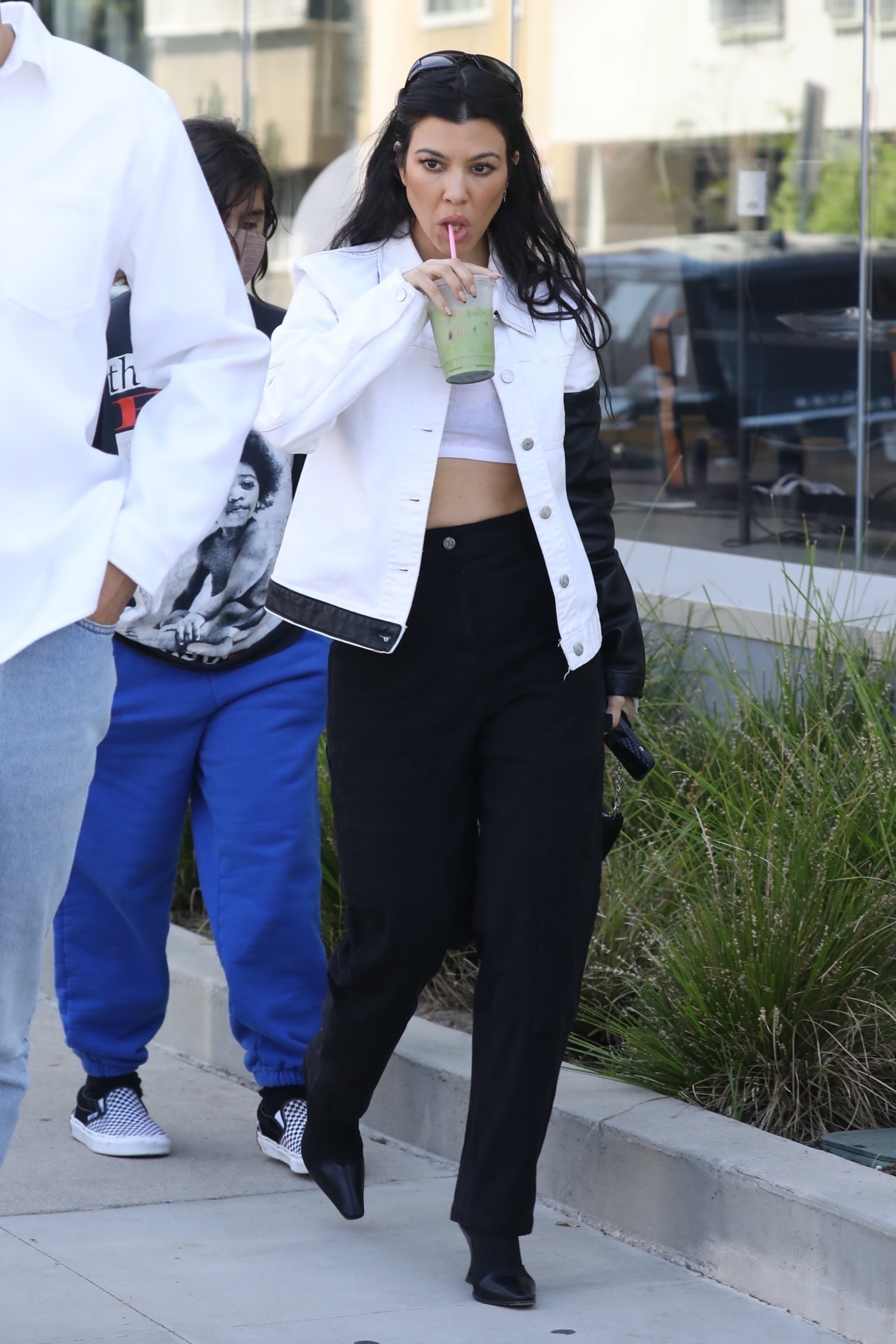 Access_Kardashian_5.jpg
