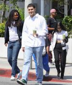 Access_Kardashian_13.jpg