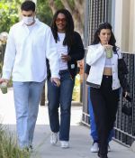 Access_Kardashian_7.jpg