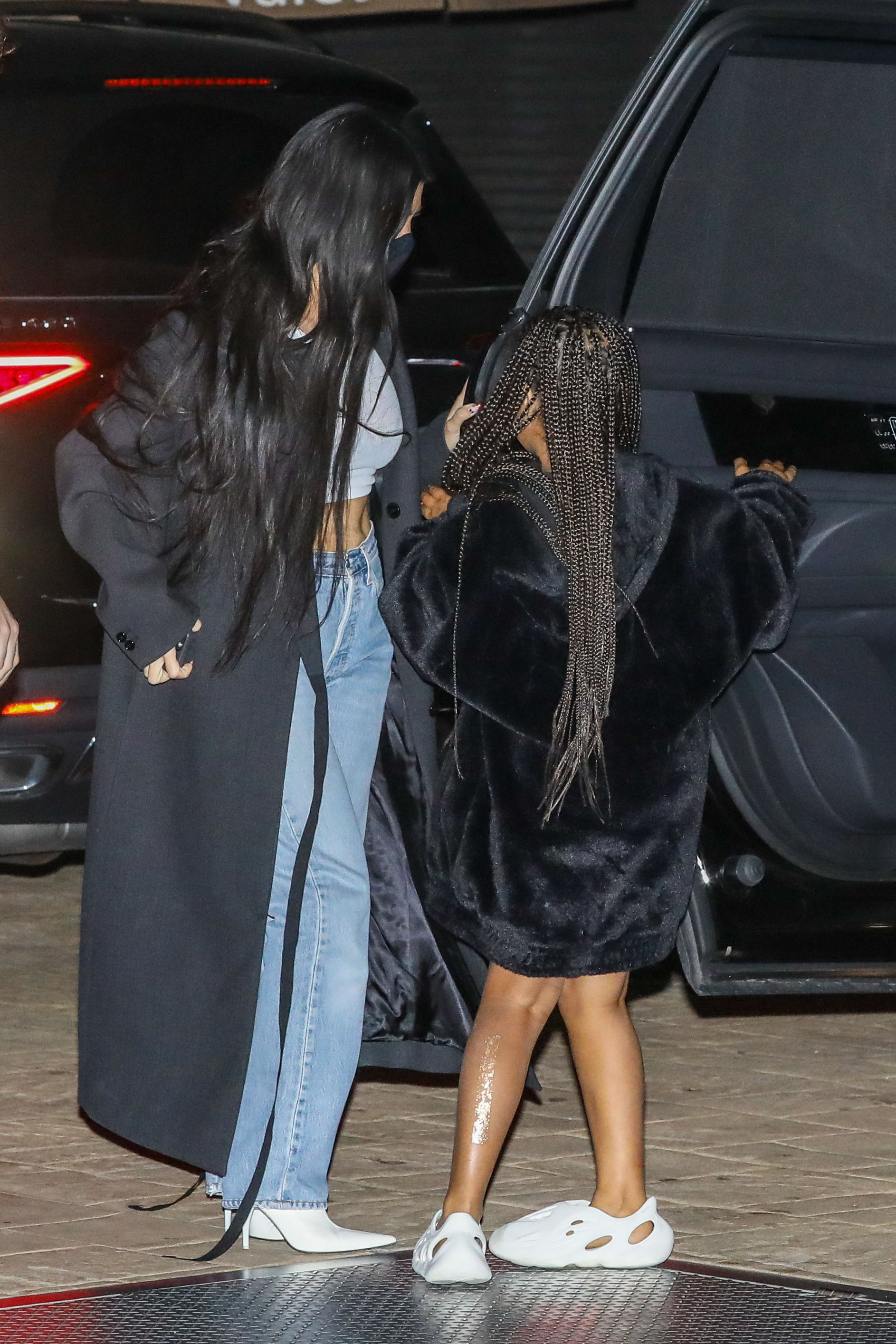 Access_Kardashian_80.jpg
