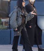 Access_Kardashian_3~0.jpg