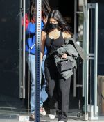 Access_Kardashian_17.jpg