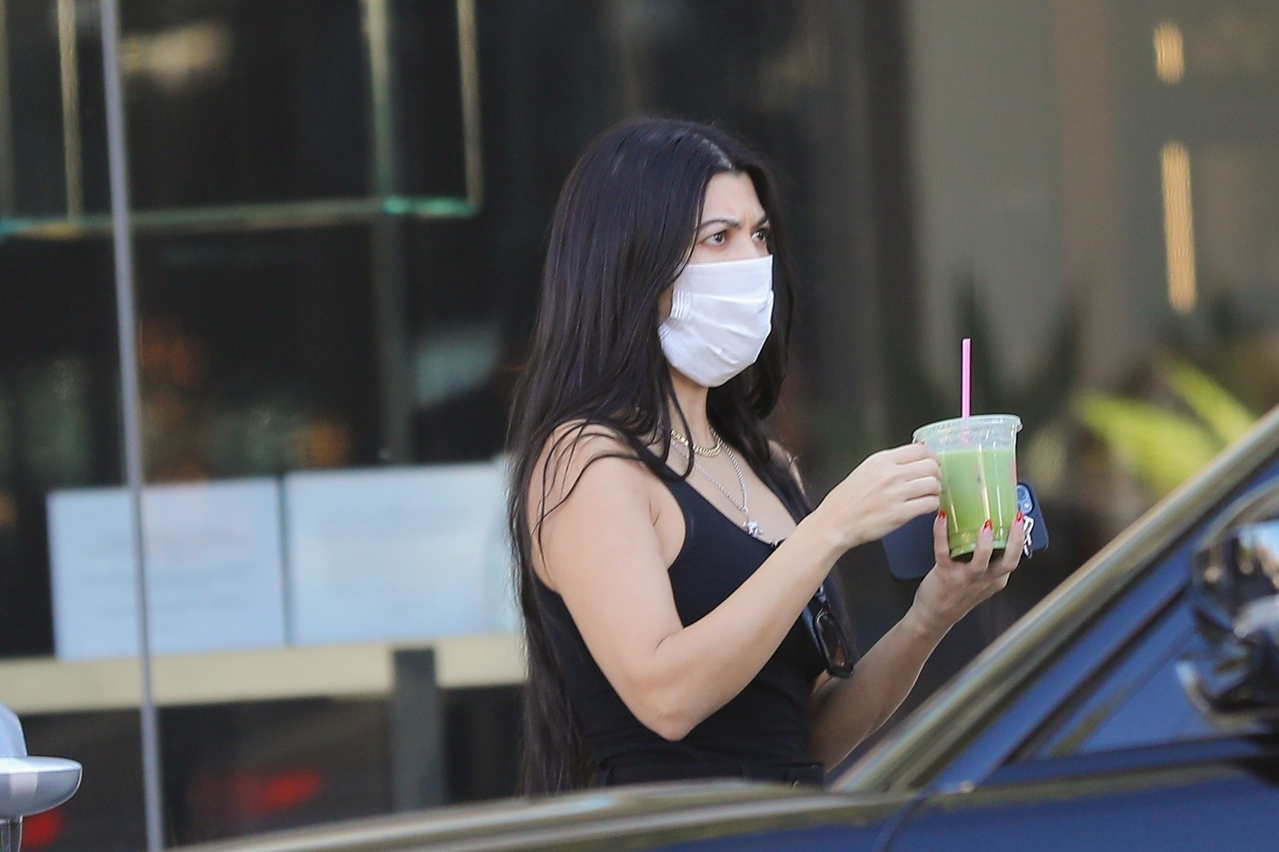 Access_Kardashian_7.jpg