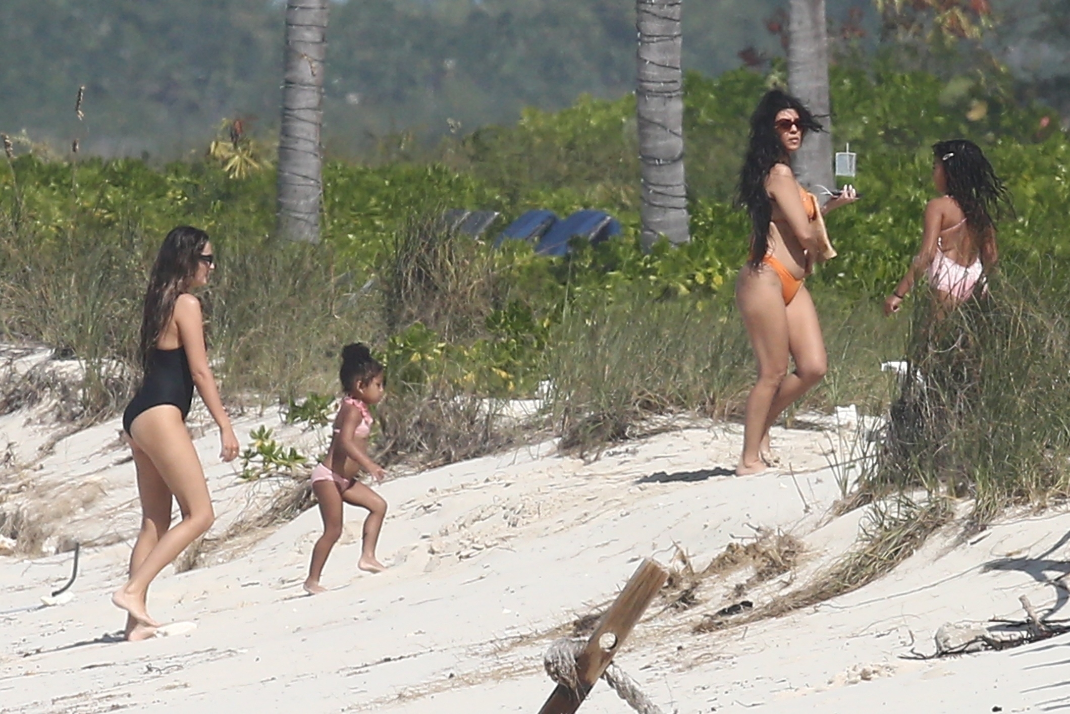 Access_Kardashian_19.jpg