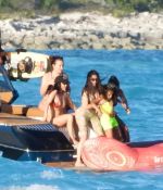 Access_Kardashian_34.jpg