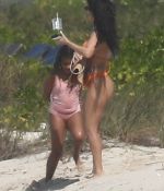 Access_Kardashian_5.jpg