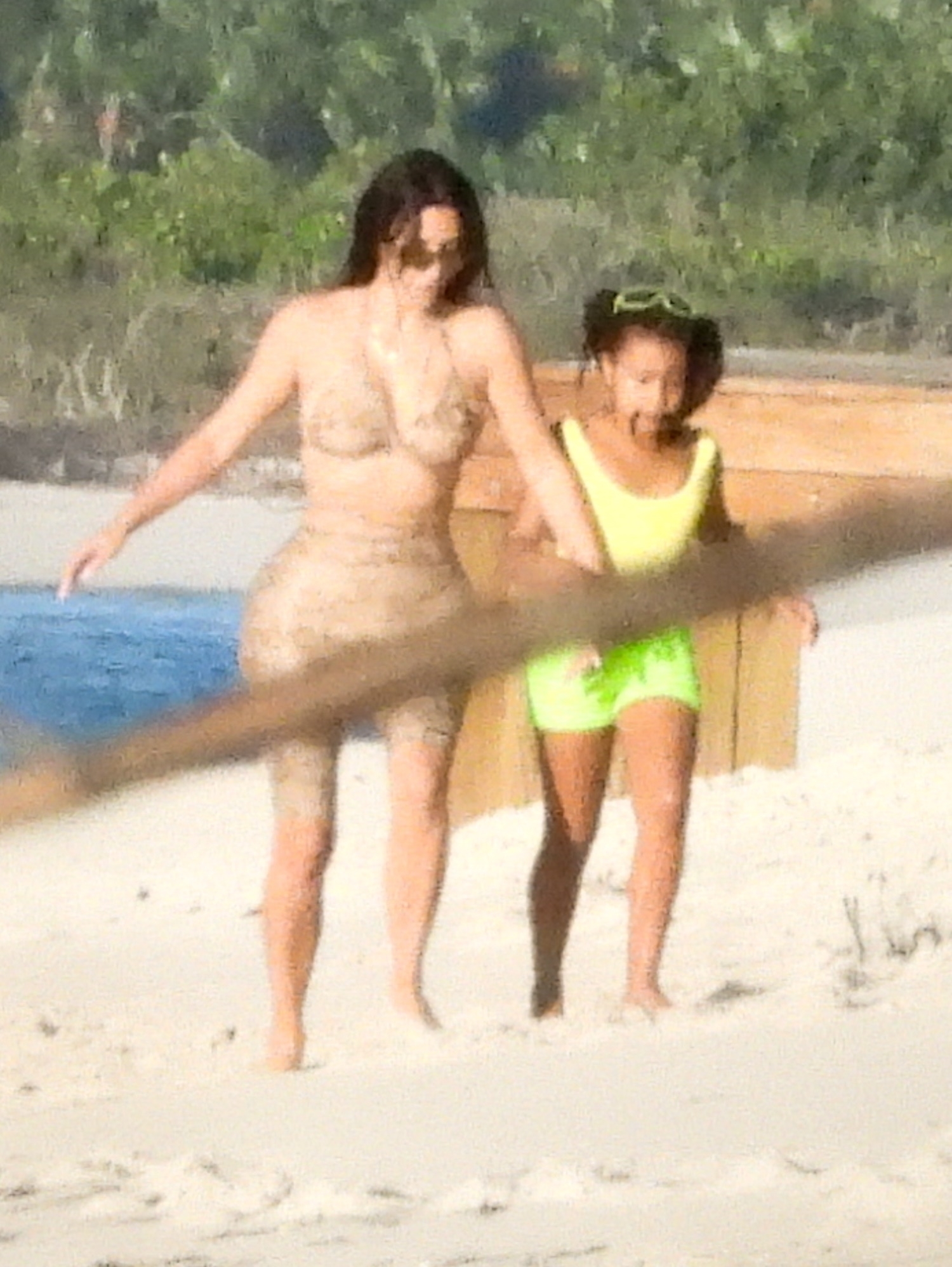 Access_Kardashian_1.jpg