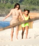 Access_Kardashian_1.jpg