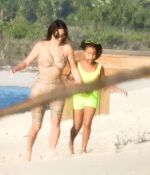 Access_Kardashian_48.jpg