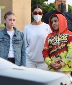 Access_Kardashian_14.jpeg