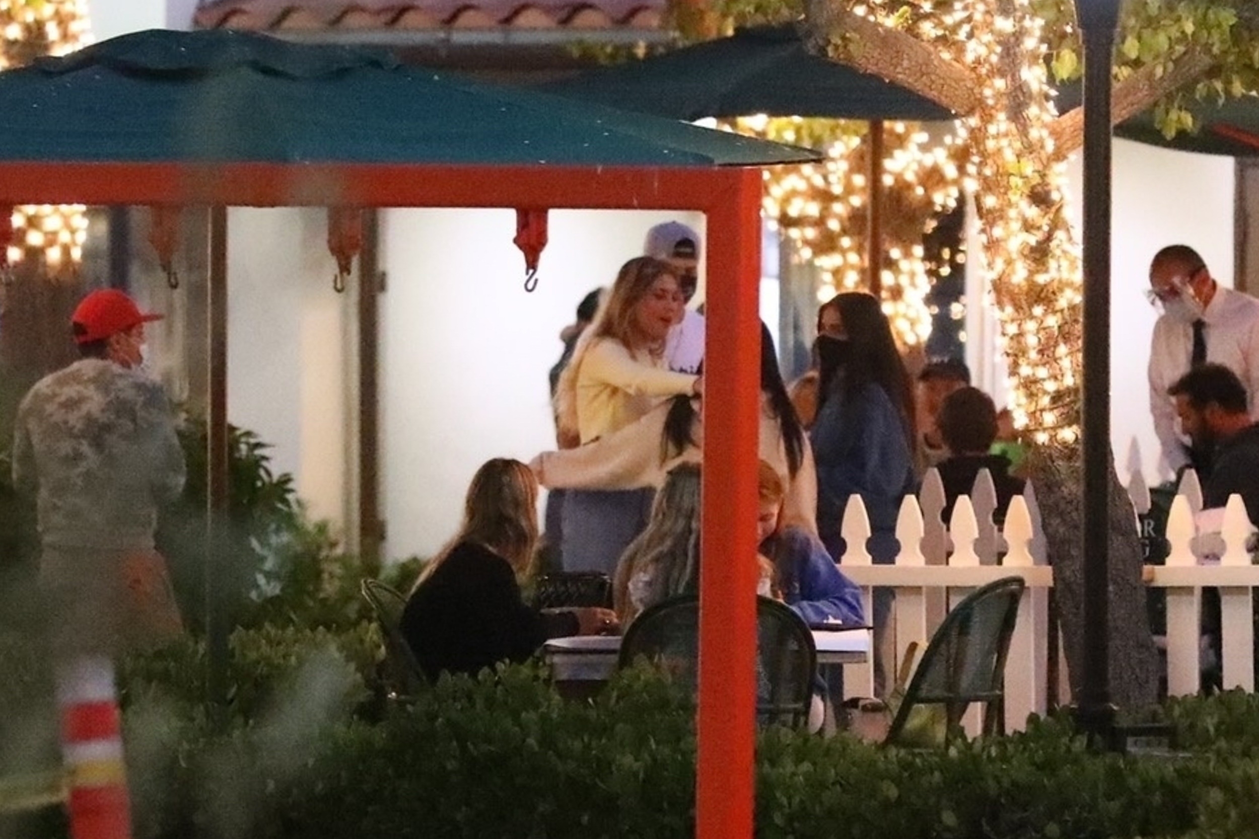 Access_Kardashian_17.jpg