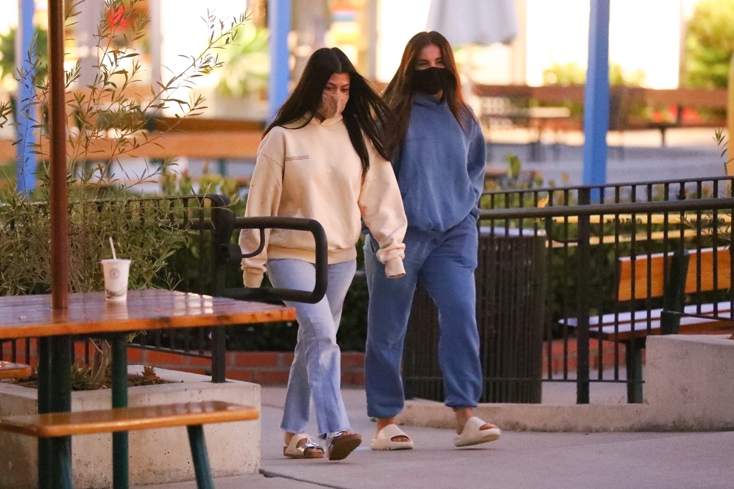 Access_Kardashian_6.jpg