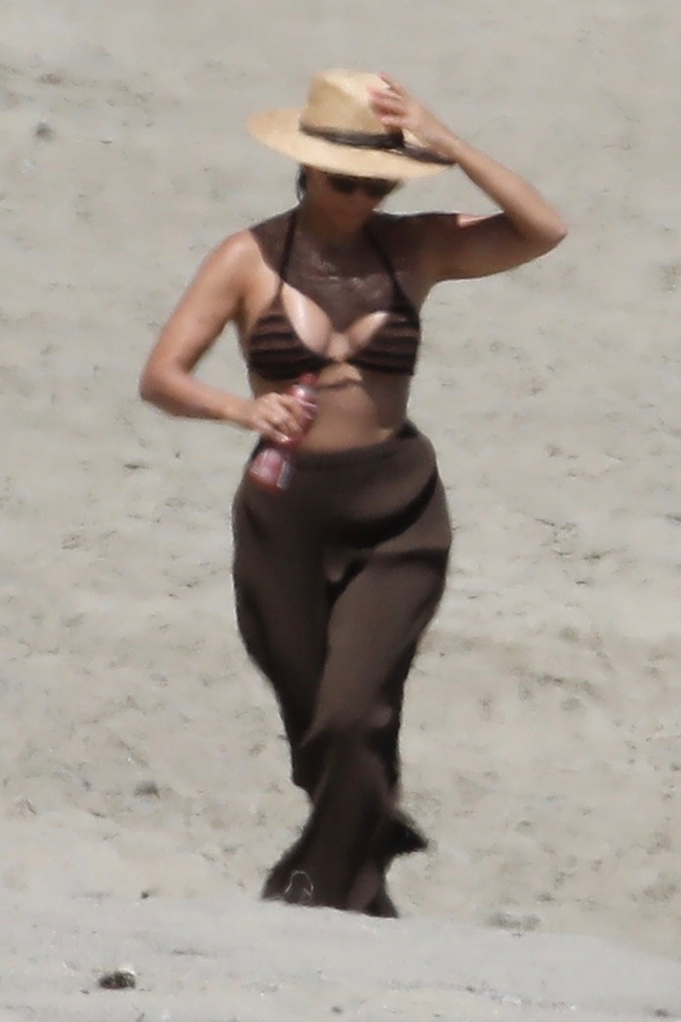 Access_Kardashian_7.jpg