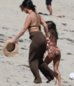 Access_Kardashian_4.jpg