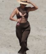 Access_Kardashian_7.jpg