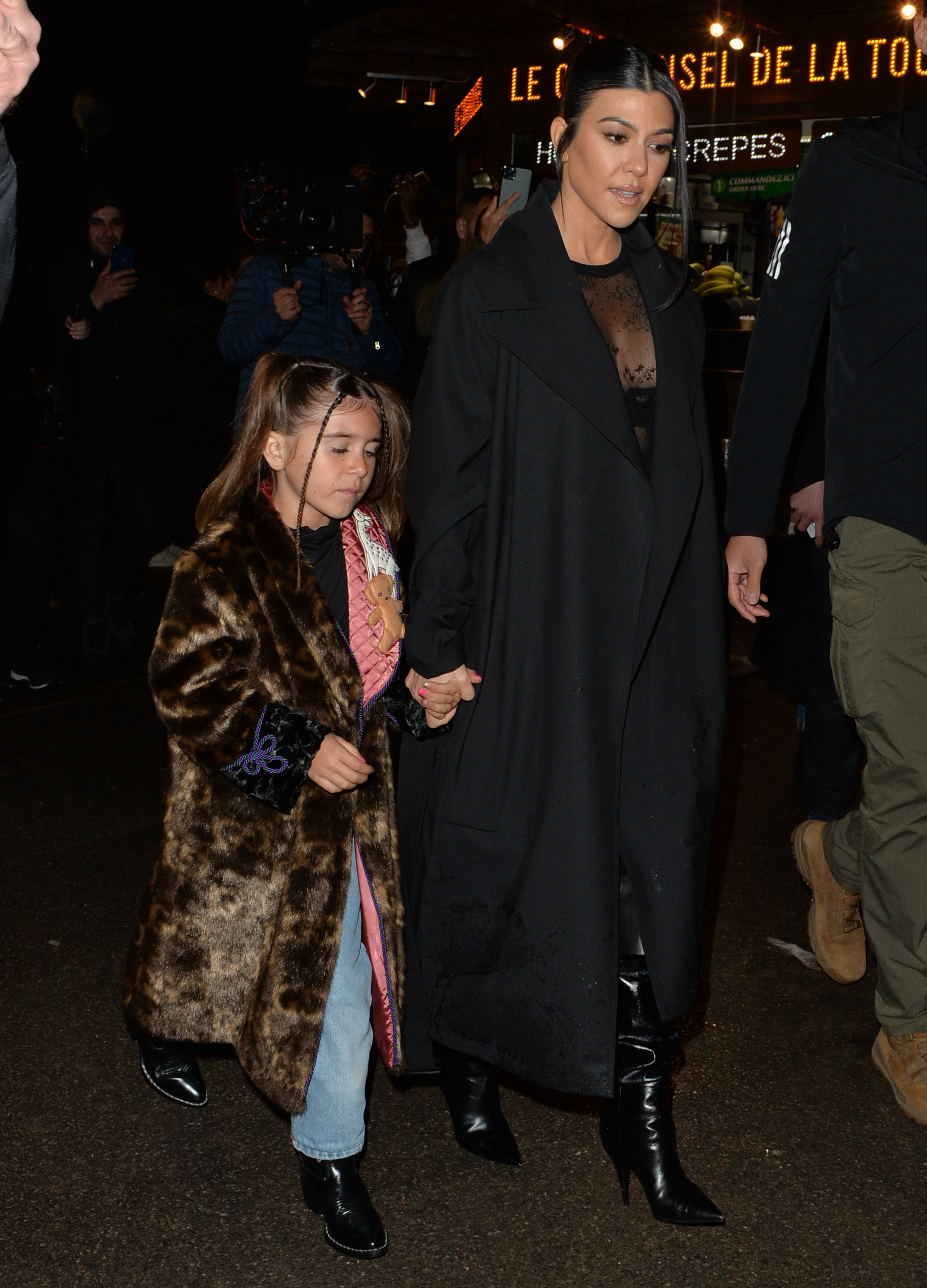 Access_Kardashian_12.jpg