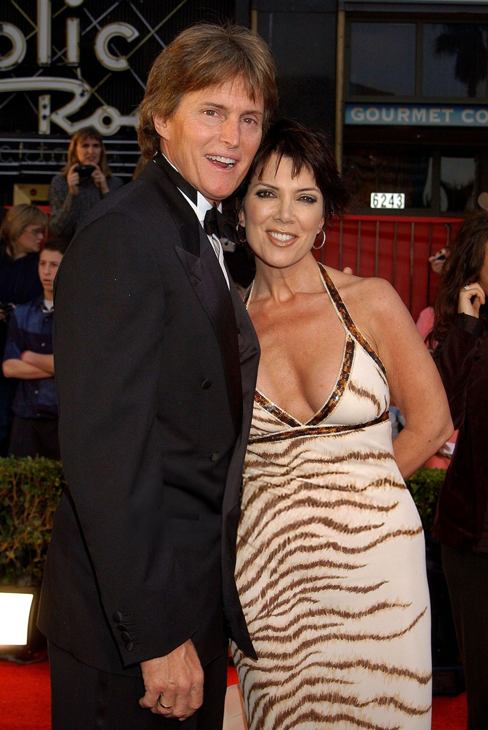 Access_Kardashian_01.jpg
