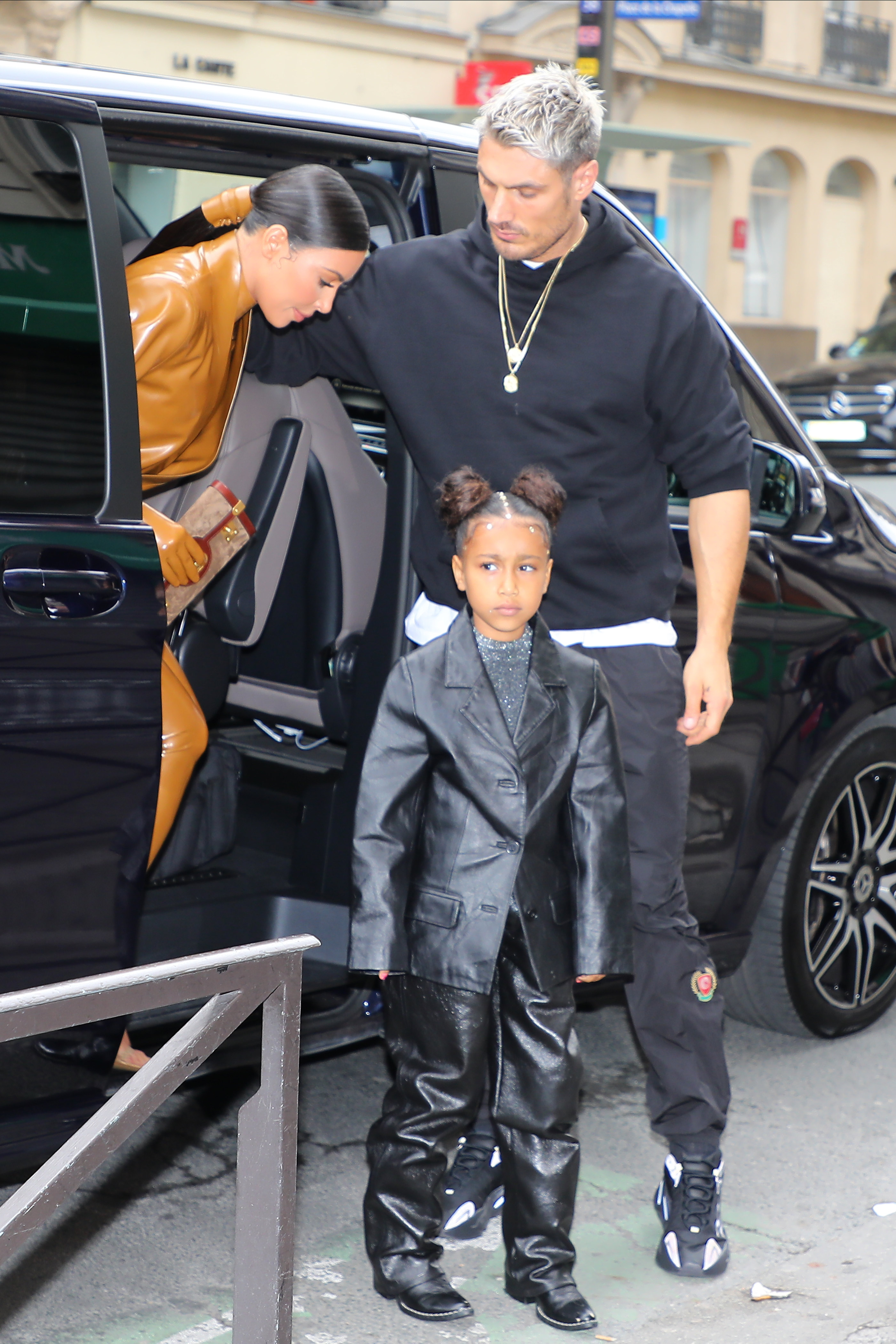Access_Kardashian_1.jpg