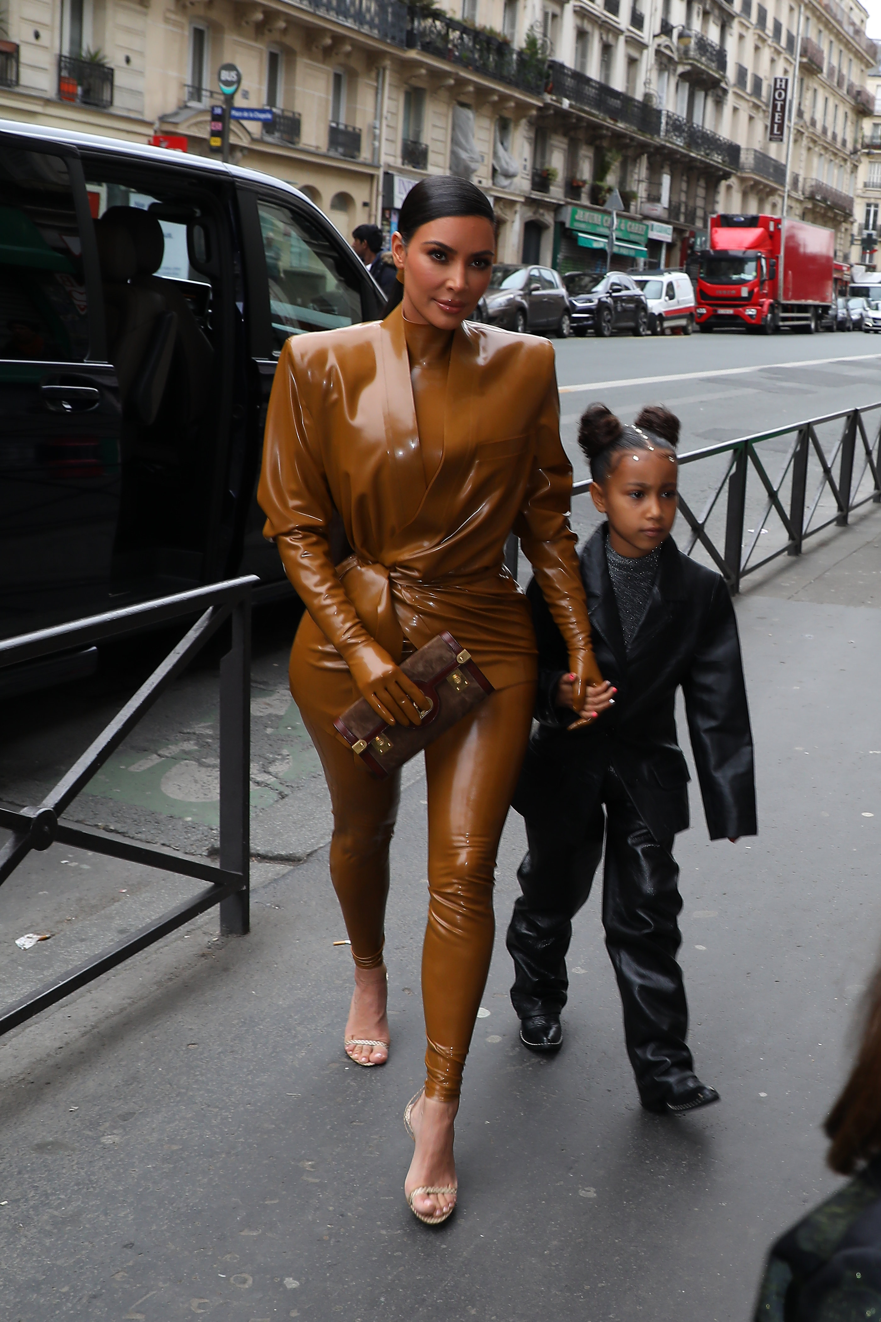 Access_Kardashian_13.jpg