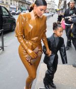 Access_Kardashian_6.jpg