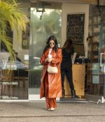 Access_Kardashian_7.jpg