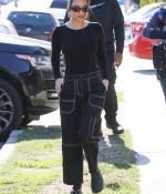 Access_Kardashian_5.jpg