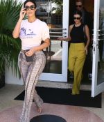 Access_Kardashian_3.jpg