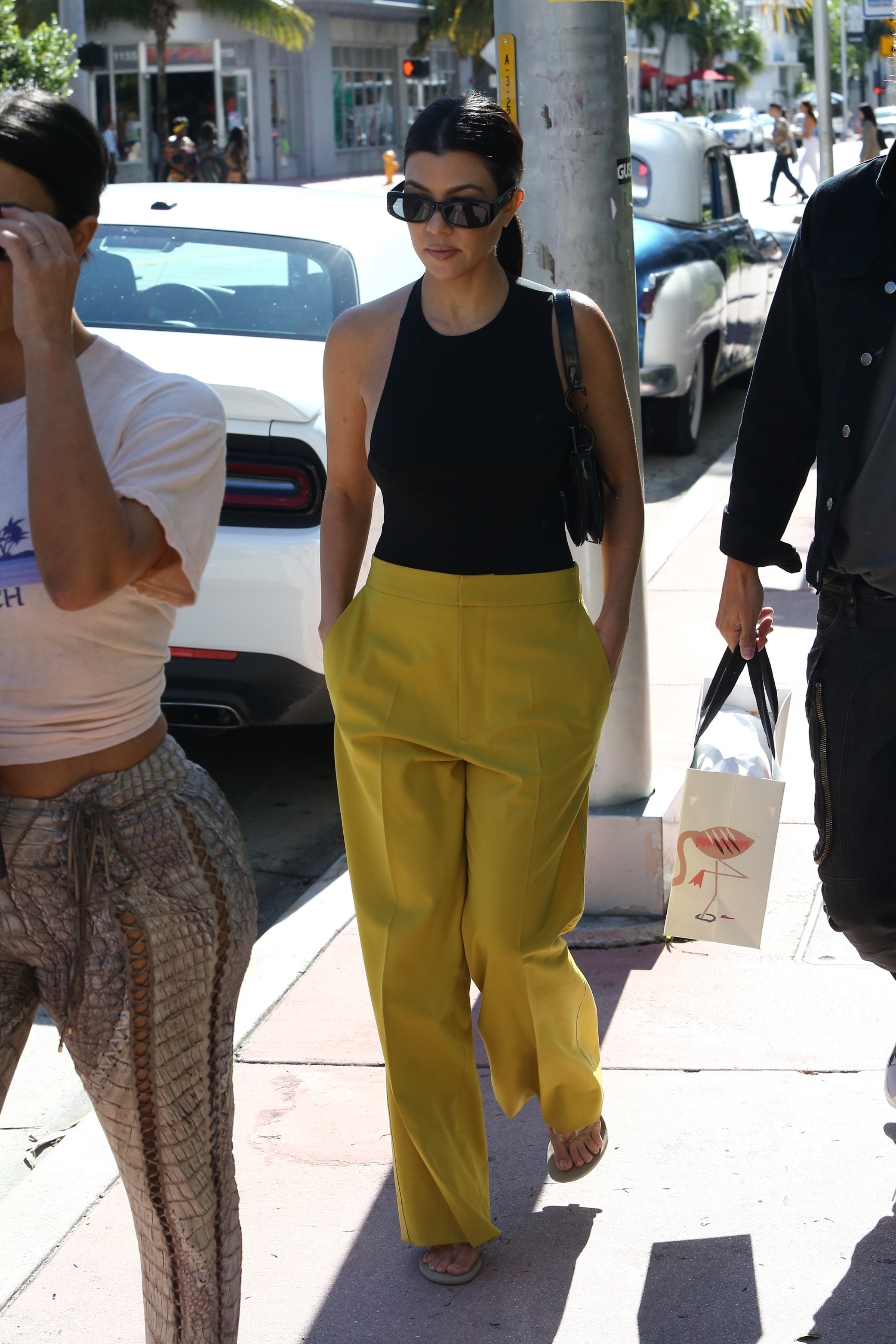 Access_Kardashian_12~0.jpg