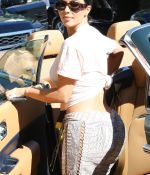 Access_Kardashian_21~0.jpg