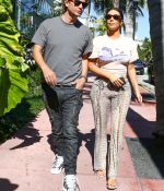 Access_Kardashian_29~0.jpg