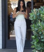 Access_Kardashian_4.jpg