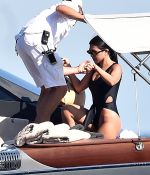 Access_Kardashian_14.jpg