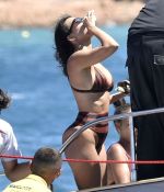 Access_Kardashian_2.jpg