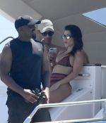 Access_Kardashian_75.jpg
