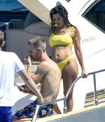 Access_Kardashian_17.jpg