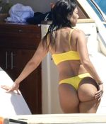 Access_Kardashian_7.jpg
