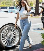 Access_Kardashian_7.jpg