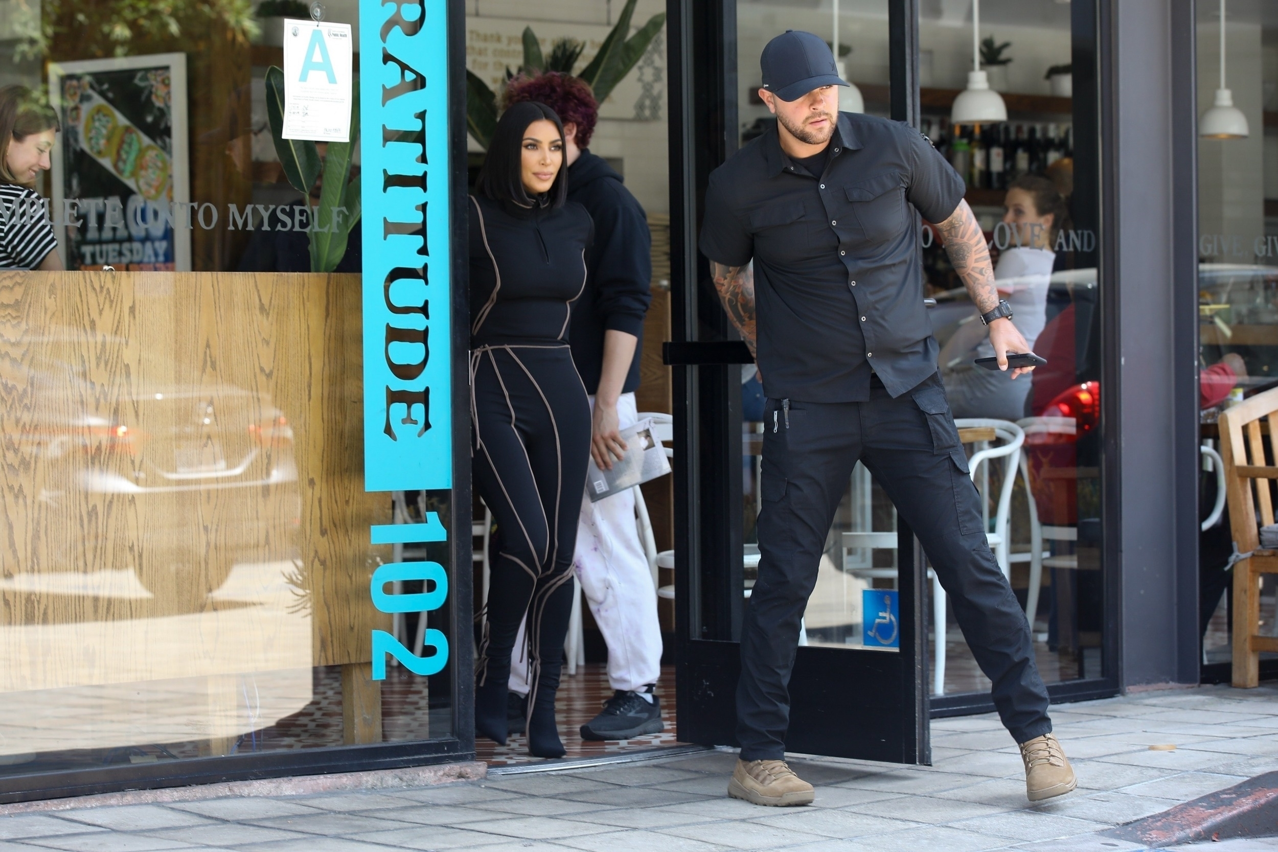 Access_Kardashian_6.jpg