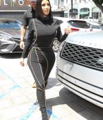 Access_Kardashian_17.jpg