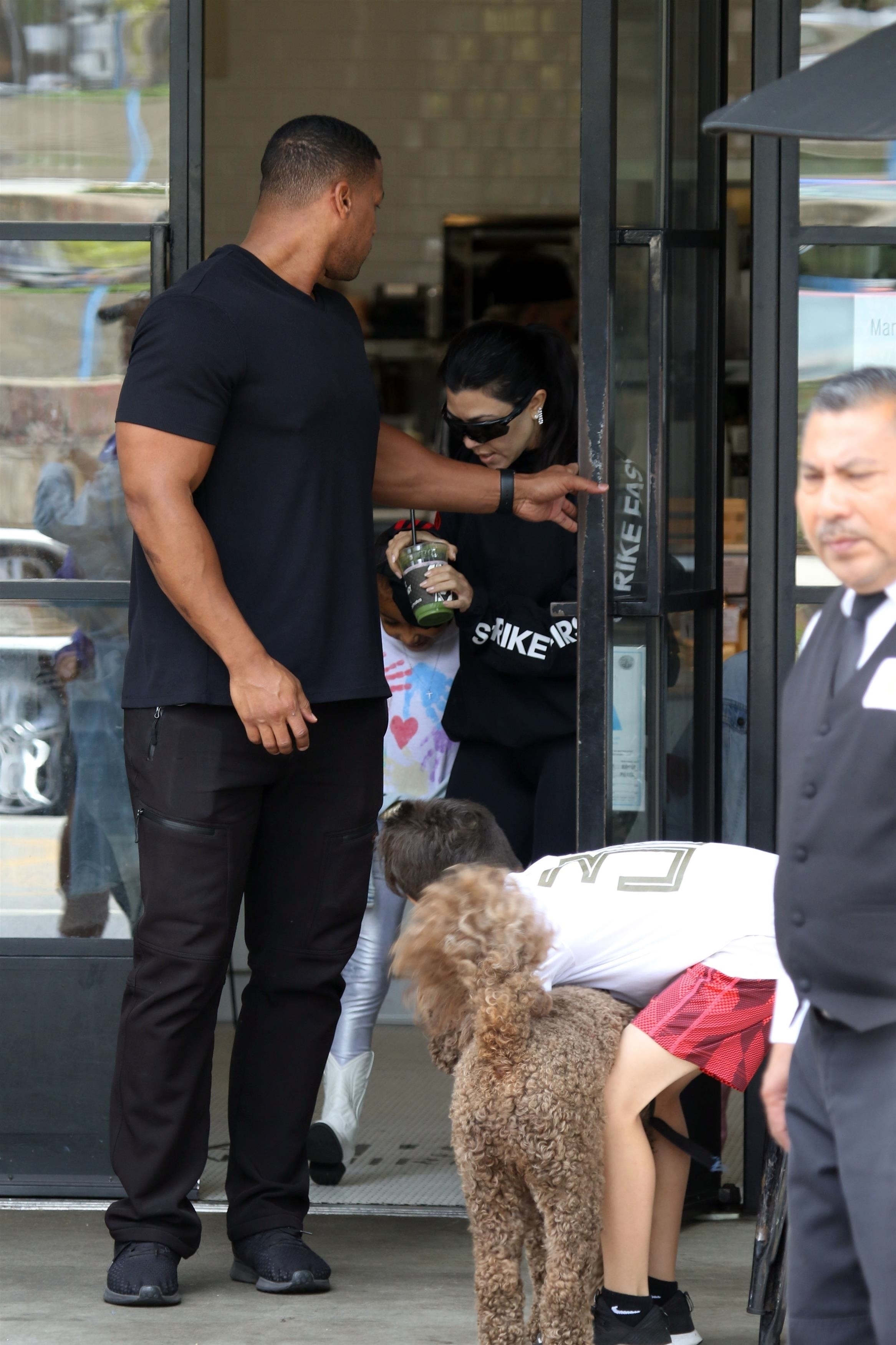 Access_Kardashian_3.jpg