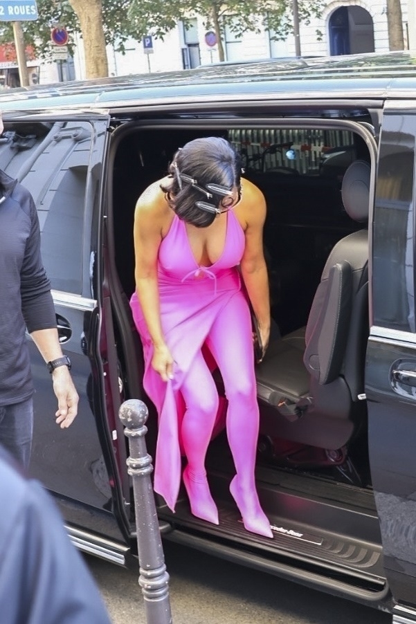 Access_Kardashian_120.jpg