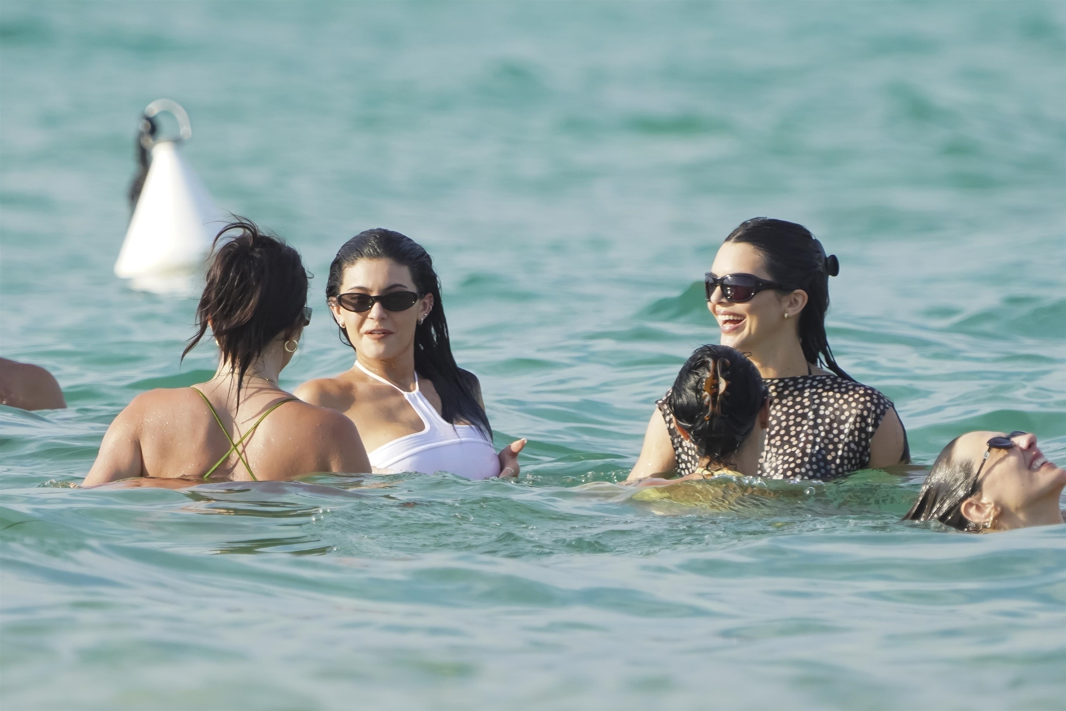 Access_Kardashian_50.jpg