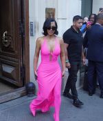 Access_Kardashian_69~0.jpg