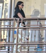 Access_Kardashian_19.jpg