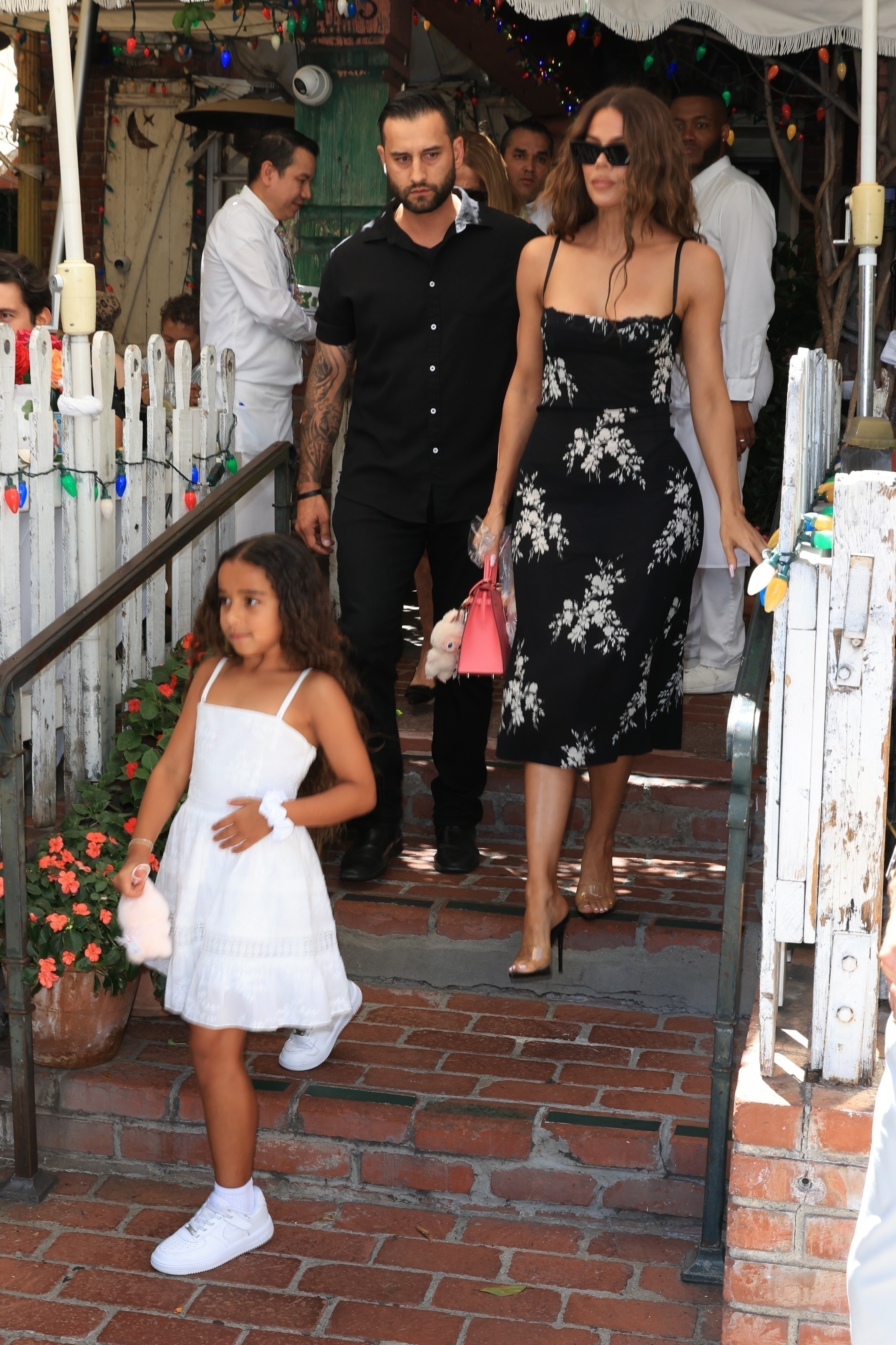 Access_Kardashian_5.jpg