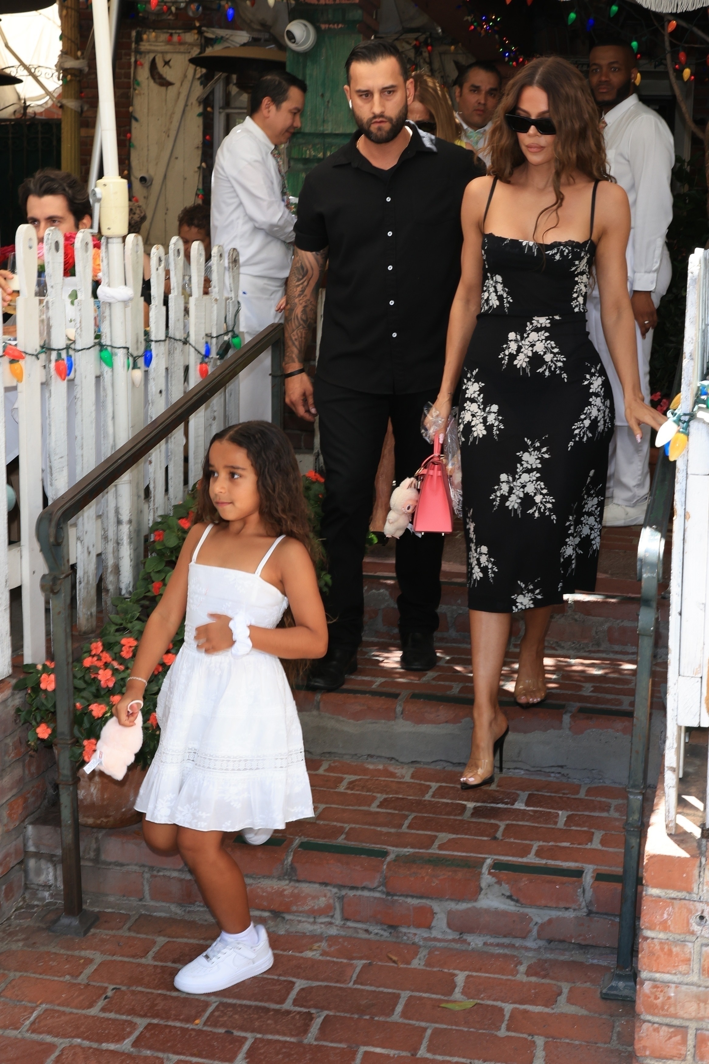 Access_Kardashian_6.jpg